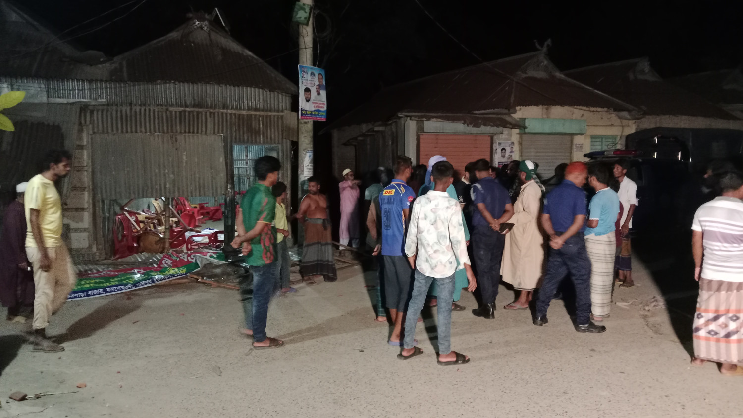 বোয়ালমারীতে বিএনপি কার্যালয়ে হামলা-ভাঙচুরের অভিযোগ আওয়ামীলীগের সমর্থকদের বিরুদ্ধে-আহত ২০