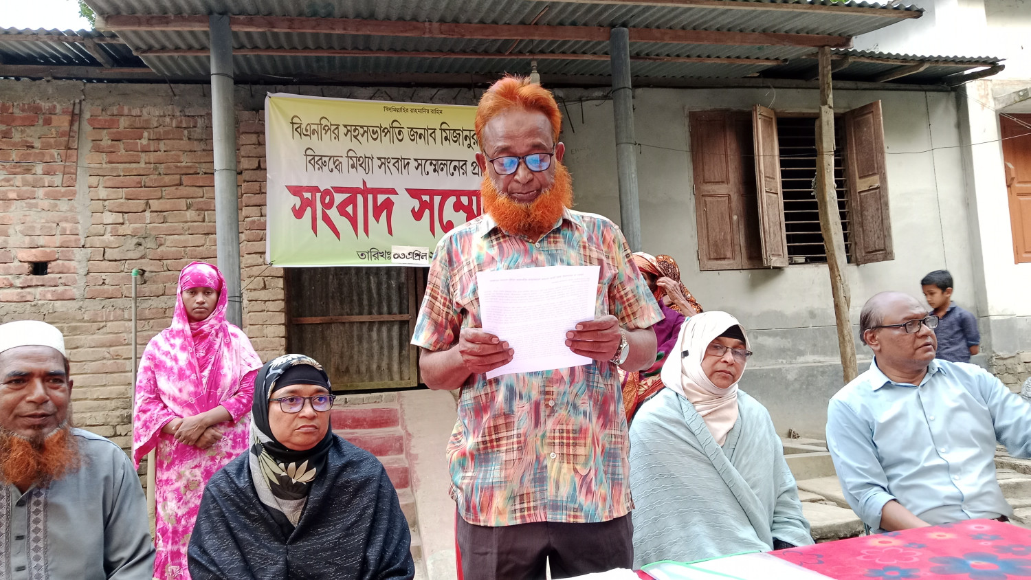 বোয়ালমারীতে ভাগনের ‘মিথ্যা ও বানোয়াট’ সংবাদ সম্মেলনের প্রতিবাদে মামার পাল্টা সংবাদ সম্মেলন