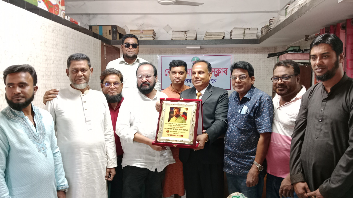 বোয়ালমারী প্রেসক্লাবের উপদেষ্টা করায় সংবর্ধনা পেলেন খন্দকার আশরাফুল আলম মামুন