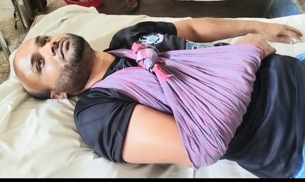 নগরকান্দায় পুকুরের জায়গা নিয়ে সংঘর্ষ, আহত ৩