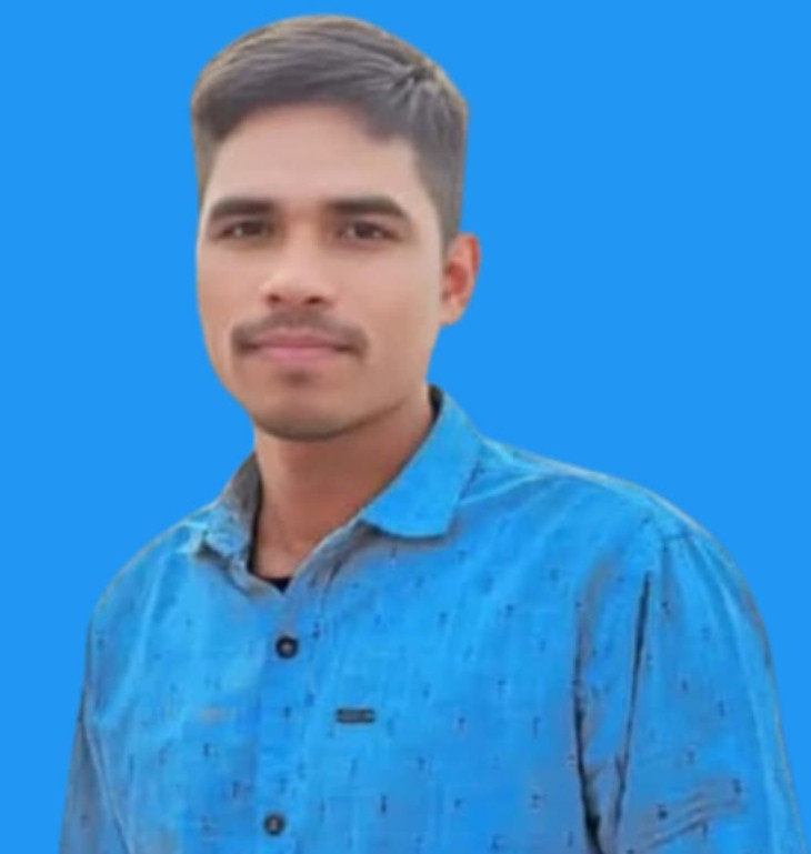 কাউনিয়ায় অটো চালকের ঝুলন্ত লাশ উদ্ধার