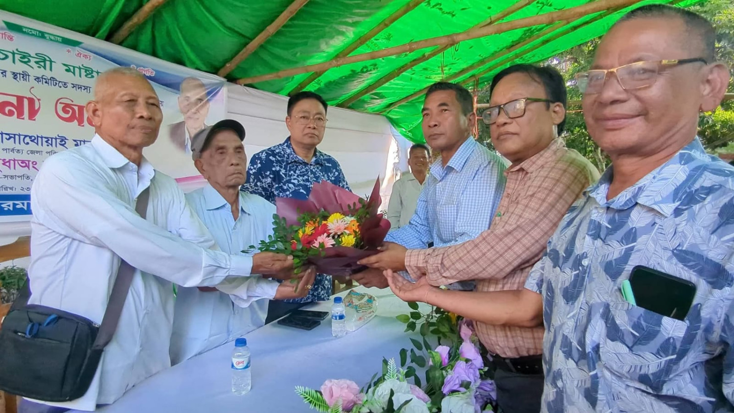 মারমা ঐক্য পরিষদের স্থায়ী কমিটির সদস্য হওয়ায় কংচাইরী মাস্টারকে সংবর্ধনা