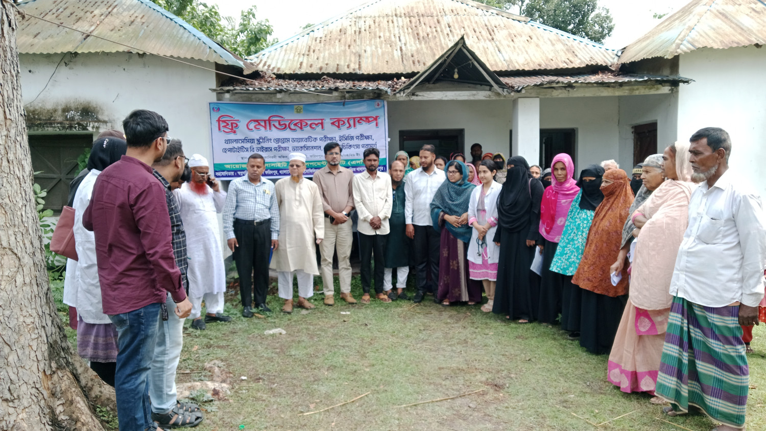 বোয়ালমারীতে এসডিসির ফ্রি মেডিকেল ক্যাম্প, সেবা পেলেন আড়াইশো রোগী