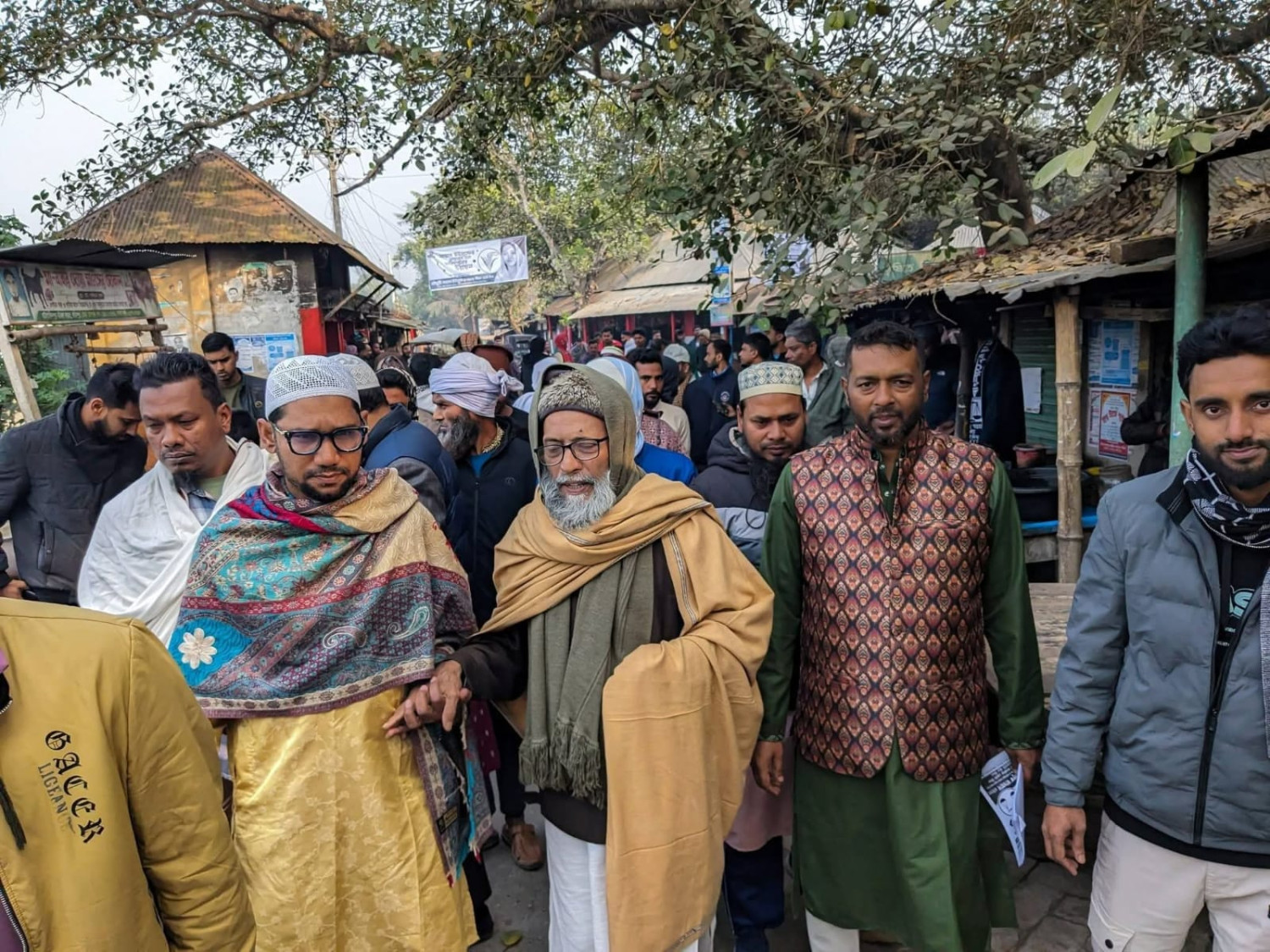 ফরিদপুরে হাট গোবিন্দপুর ও বটতলায় দাঁড়িপাল্লার পক্ষে গণসংযোগ ও লিফলেট বিতরণ